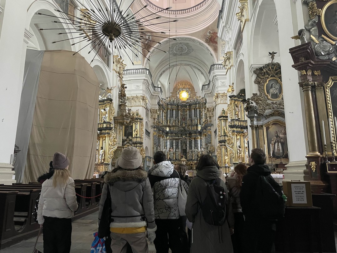 Спасибо Антонине за прекрасную экскурсию. Антонина-замечательный, вежливый и внимательный экскурсовод, рассказала много интересного, ответила на все