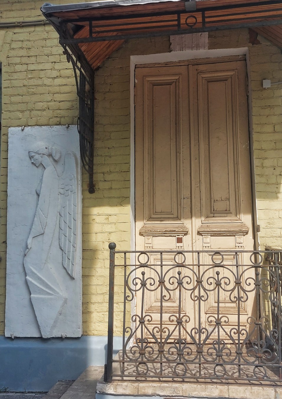 Непарадная Москва: что кроется в переулках самого центра? Индивидуальная экскурсия (6/9)