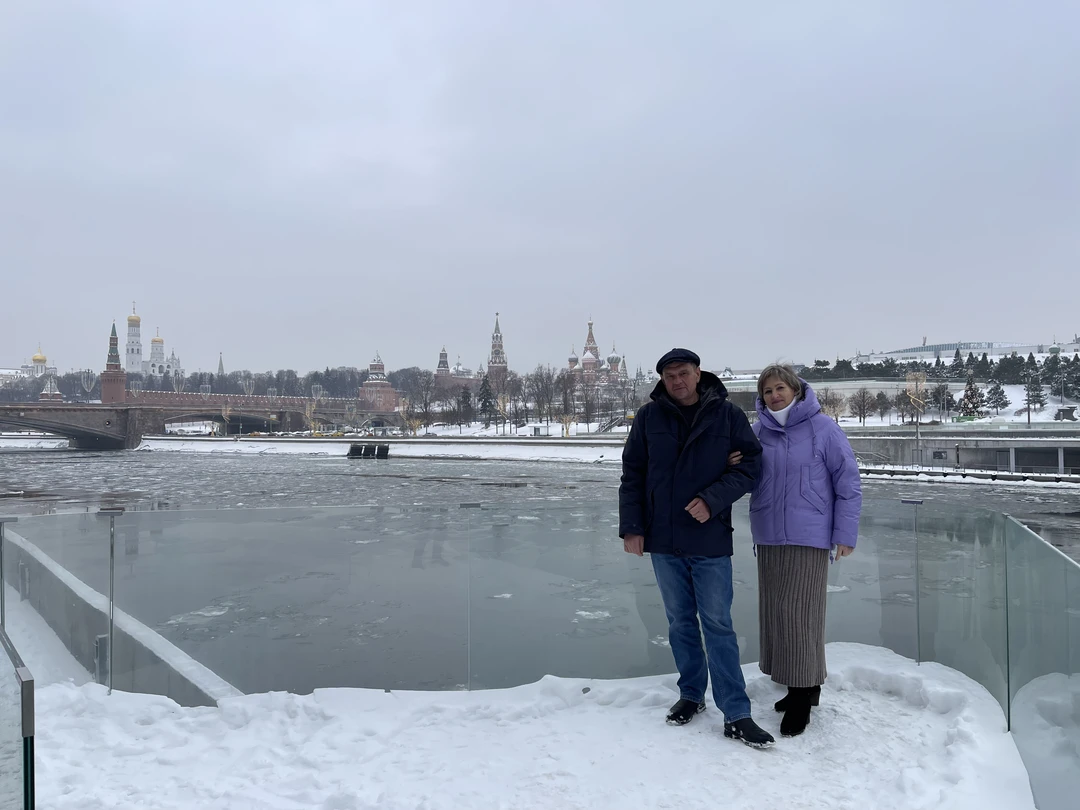 Были с супругом проездом в Москве. Диана, как и договаривались, встретила нас в аэропорту, и после