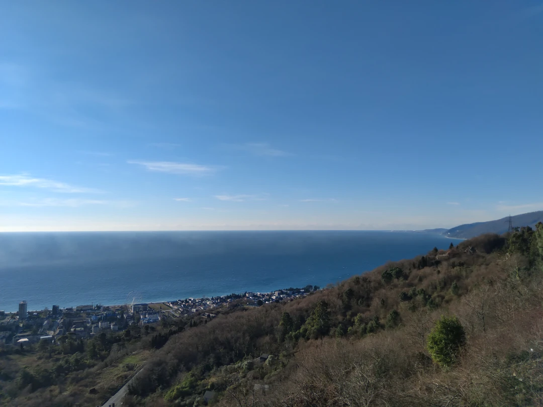 Гастротур понравился. Люди доброжелательные,любят своё дело. Много интересного рассказали про свою продукцию и про страну. Удобно,что