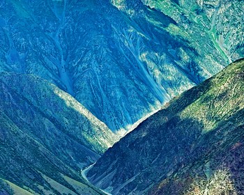 Григорьевское ущелье, Нижнее и Среднее озёра, Семёновское ущелье