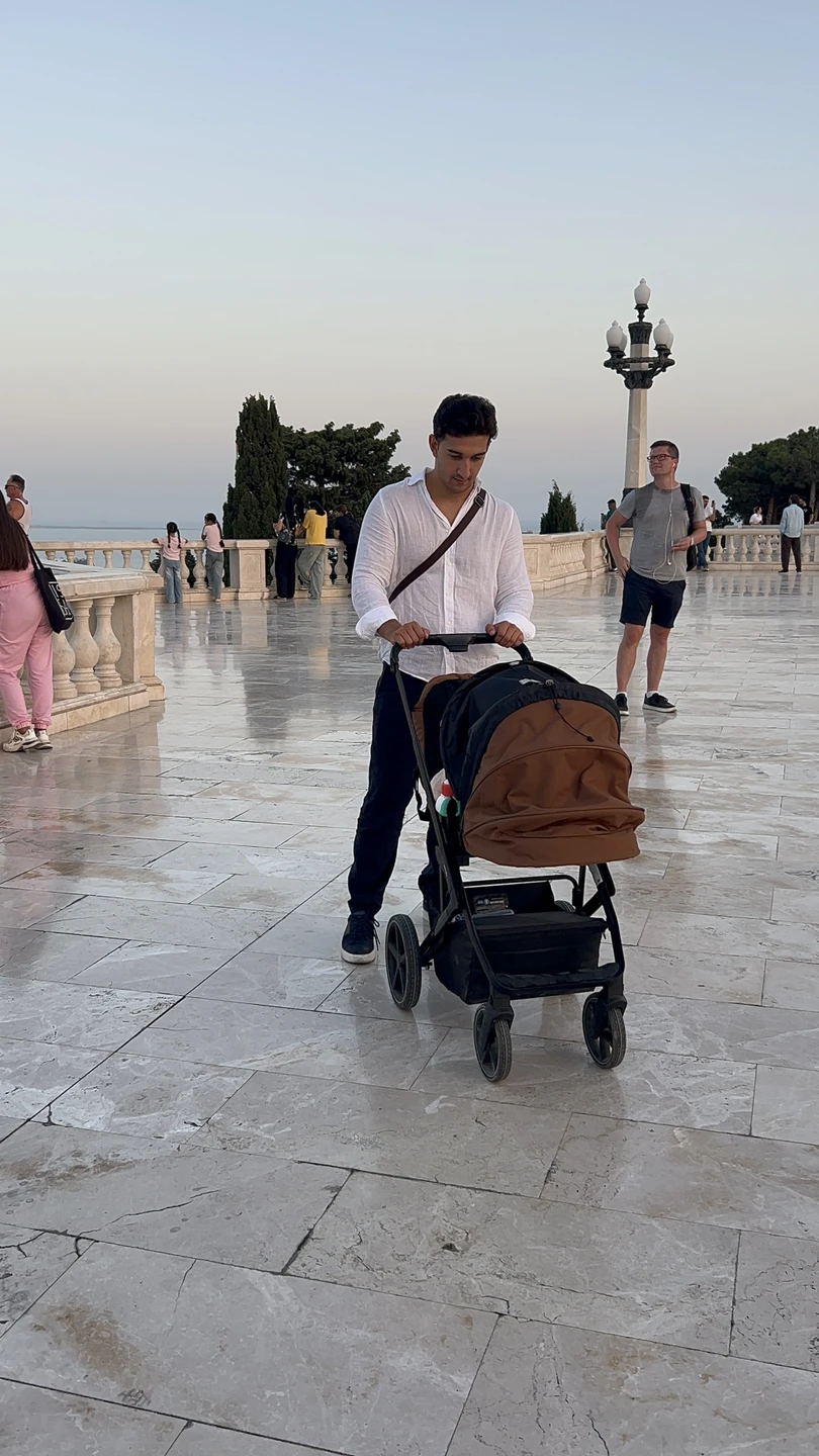 Прекрасный гид Эльмир. Очень открытый, позитивный, харизматичный и эрудированный. Рассказал интересно и много про традиции, историю