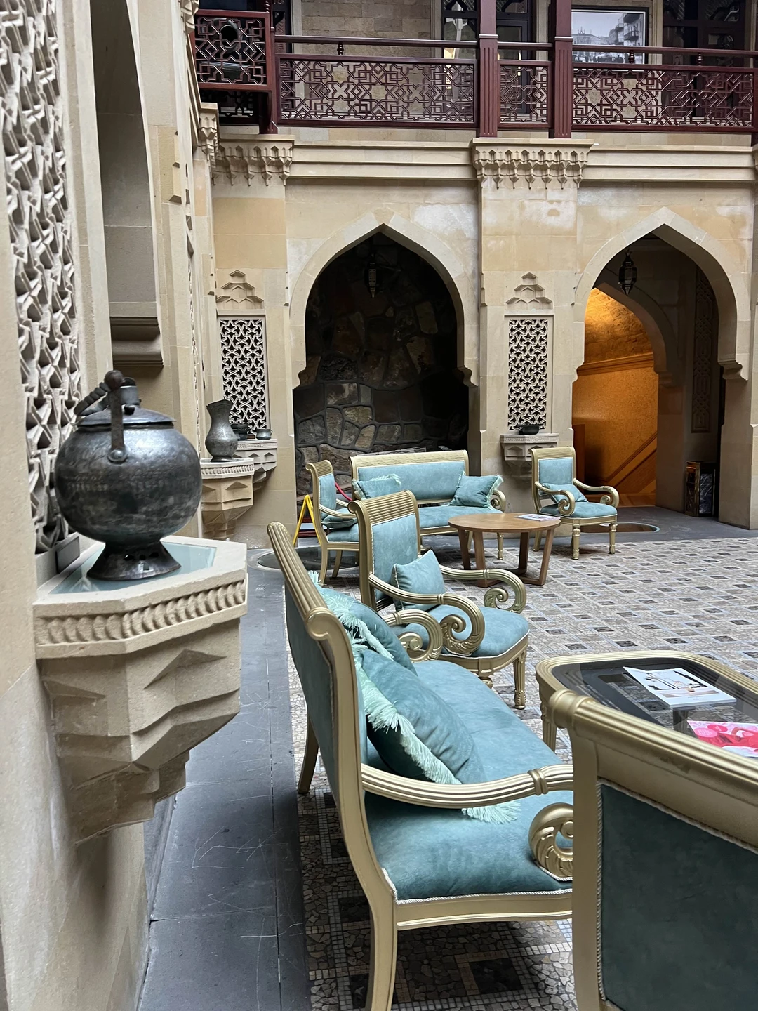 Мы с мужем и дочкой 7 лет приехали в Баку на пару дней познакомиться с городом