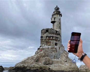На лодках к маяку Анива