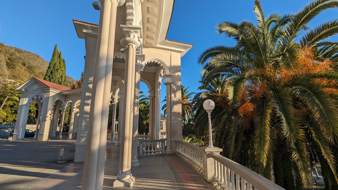 Спасибо Адгуру за великолепную экскурсию! Очень приятный молодой человек, любящий и знающий Абхазию с грамотной речью.