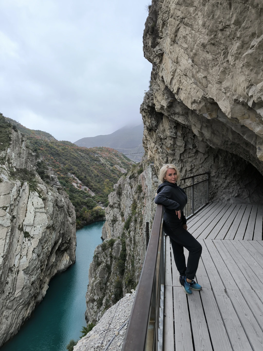 Экскурсия по Сулакскому каньону превзошла ожидания. Магомед оказался настоящим профессионалом: отлично ориентируется на местности, делает остановки