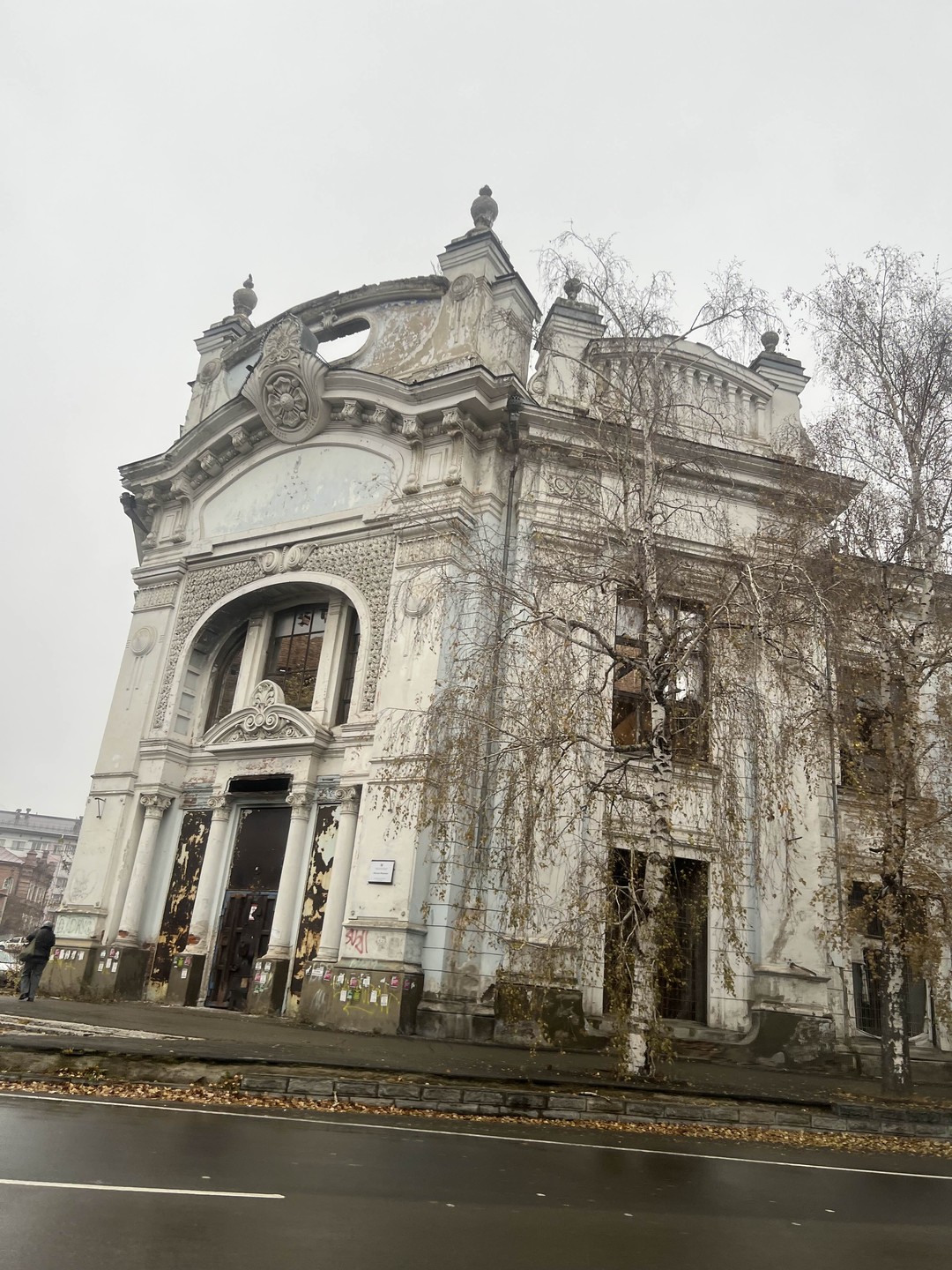 Были на экскурсии с Николаем, кроме стандартной программы описанной на сайте, мы увидели гораздо больше, узнали