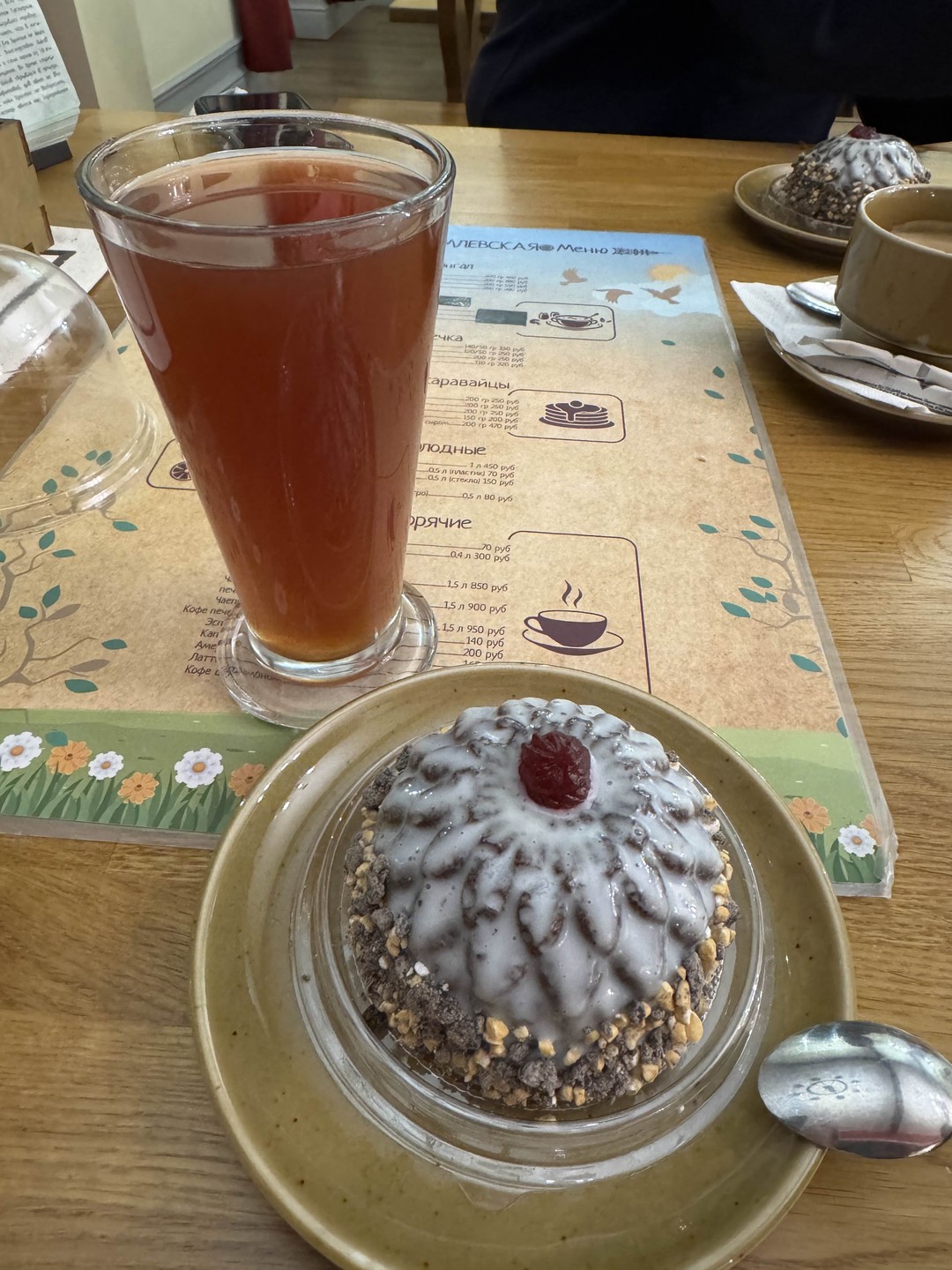 Прекрасная экскурсия по центру Рязани, даже не смотря на дождь в конце. Алексей настолько увлечённо рассказывает