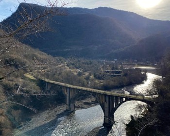 Восточная Абхазия: водопады, посёлок-призрак, купание в термах