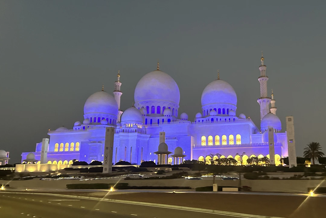 Экскурсия из Дубая в Абу-Даби в мини-группе (Алена)