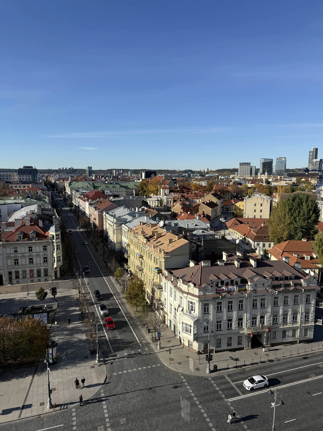 Настоящий профессионал и фанат своего дела. Влюбил в Вильнюс, да и как тут по-другому? Старый город