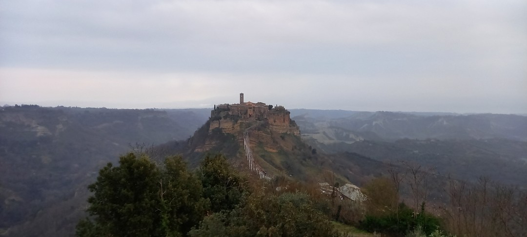 Наталья показала нам самые знаковые места Орвието и рассказала про них много интересного! Помогла забронировать ресторан