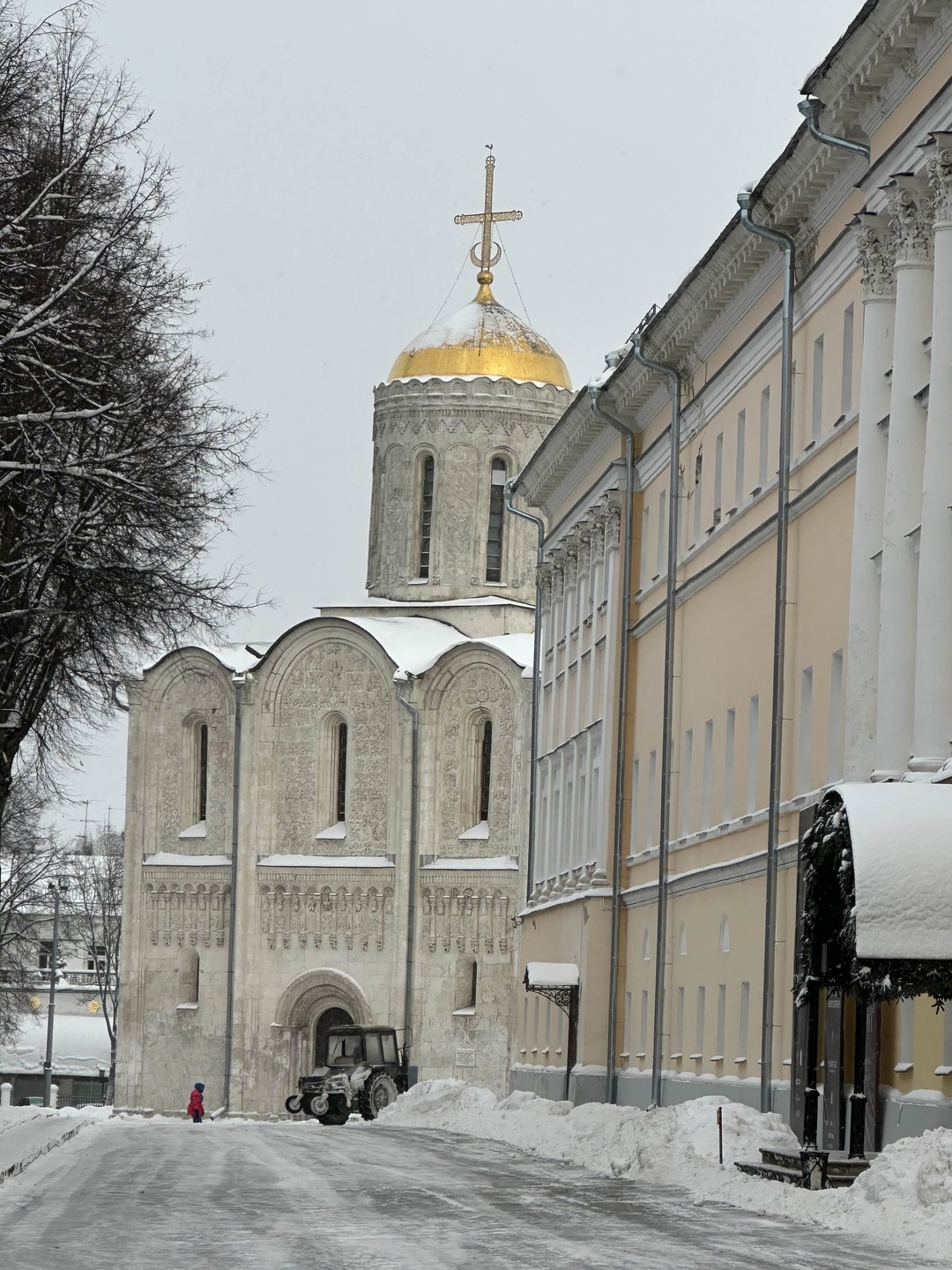 Владимир в историях и лицах с посещением Успенского собора (Виталий)