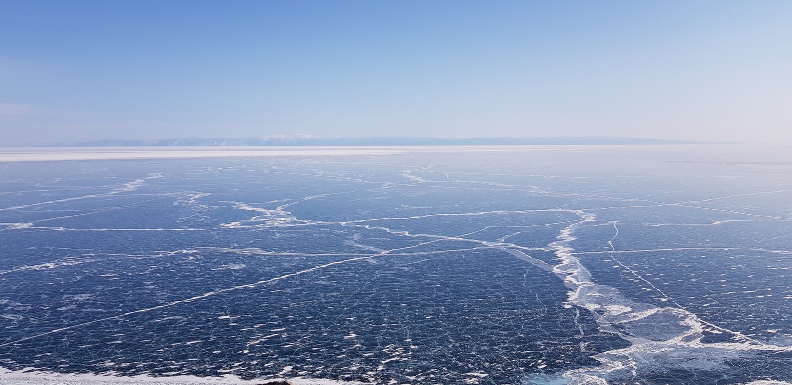 Пока Байкал укрыт льдом: автопутешествие по знаковым локациям озера