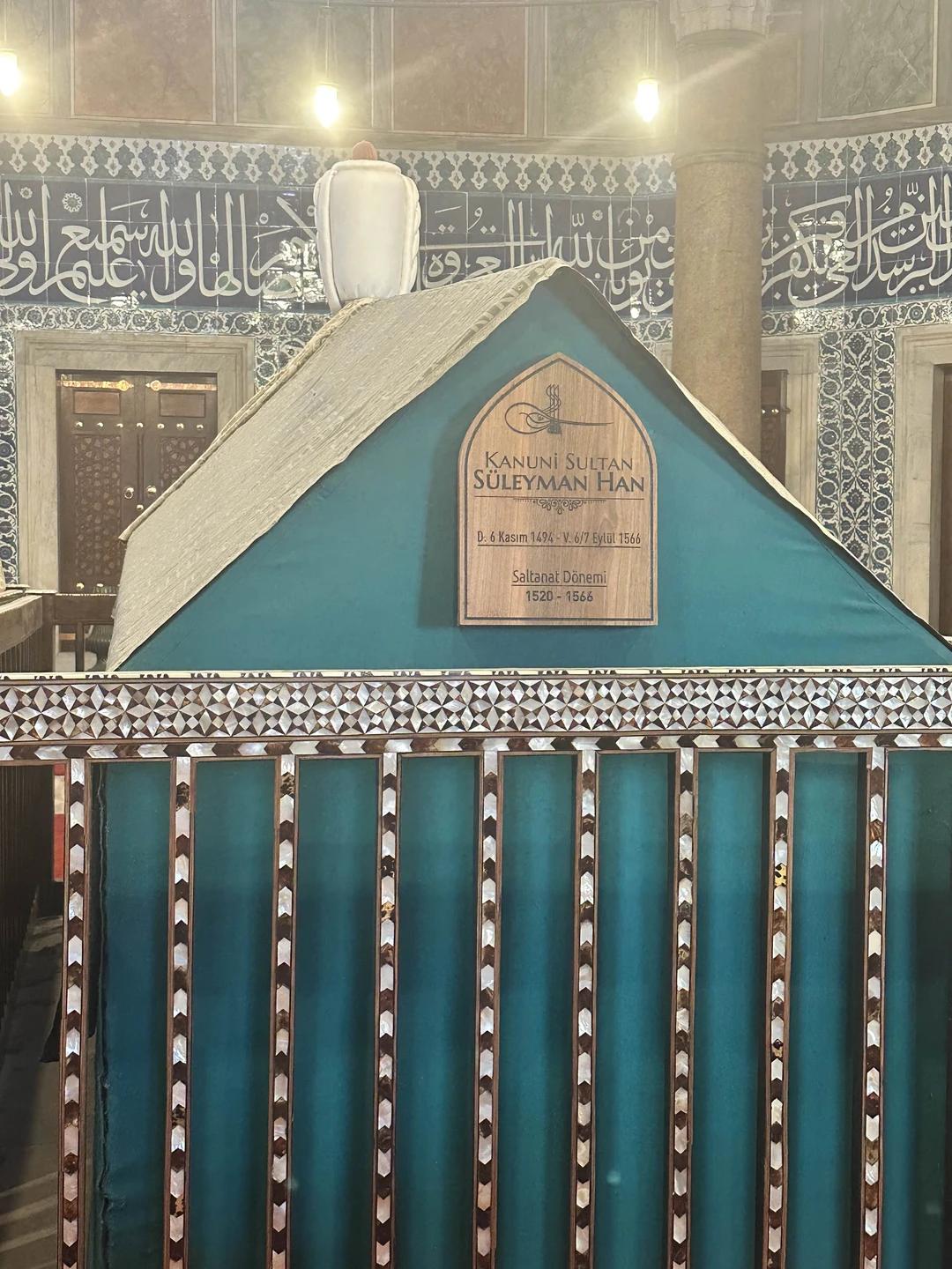 Очень познавательная и интересная экскурсия по историческому центру. Махмут хороший рассказчик, очень хорошо говорит по-русски. Очень