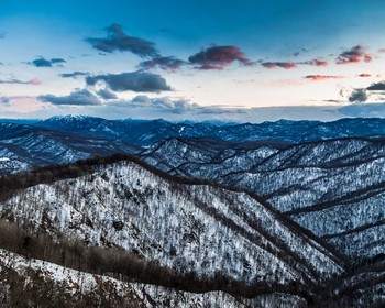 Плато Лаго-Наки, Азишская пещера