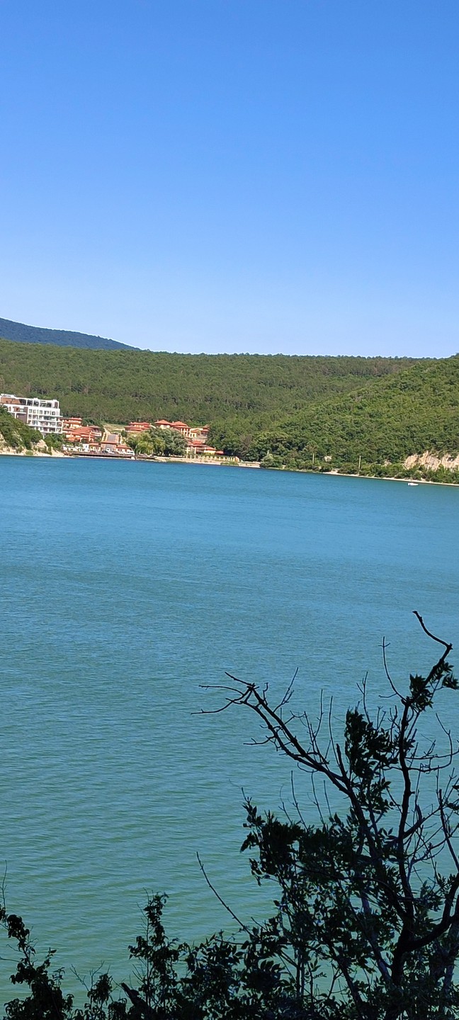 Здравствуйте, очень понравился индивидуальный тур по ЭКО тропе в Абрау и катание на Сапах. Рекомендую 💯