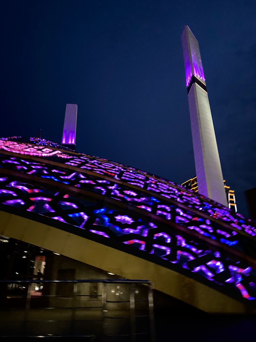 Адам, спасибо за чудесную экскурсию!