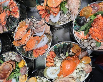 Бухта Ялонгбэй