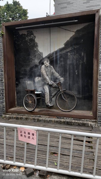 Отличная экскурсия! Успели познакомиться с городом за время пересадки самолёта. Ольга на протяжении всей экскурсии рассказывала