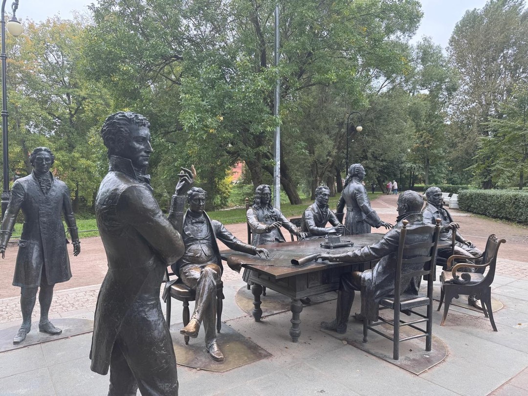 Добрый день! Посетили экскурсию Петербург для жаворонков по Петроградской стороне с Евгенией.