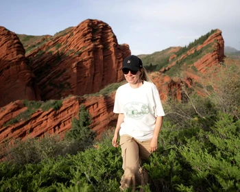 Каракол, ущелье Кок-Жайык и водопад Девичьи косы, смотровая на Джеты-Огуз, переезд на северный берег Иссык-Куля