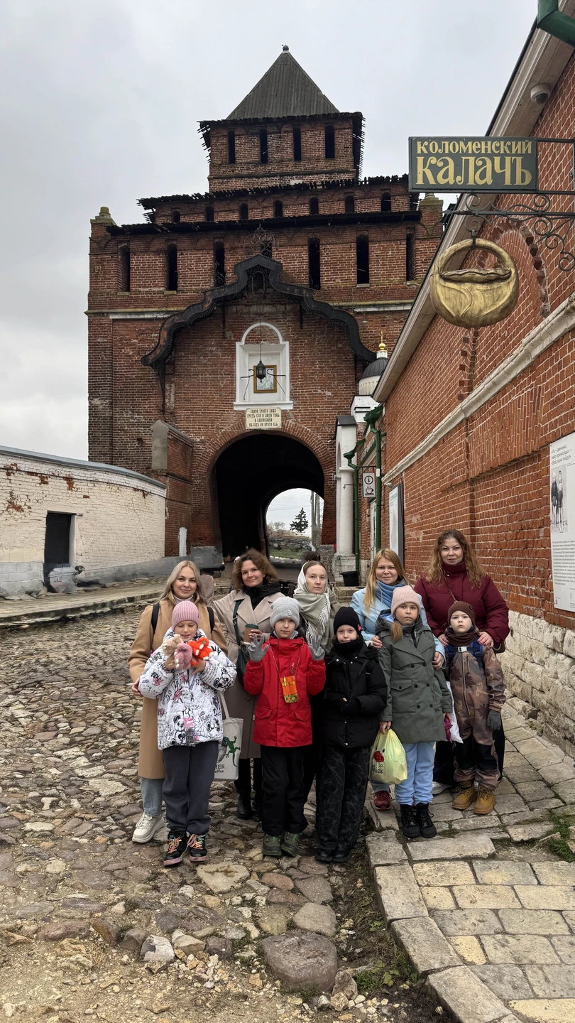 Собрать и заинтересовать группы детей младших школьников, это ещё та задача:) Формат с интерактивом - самое