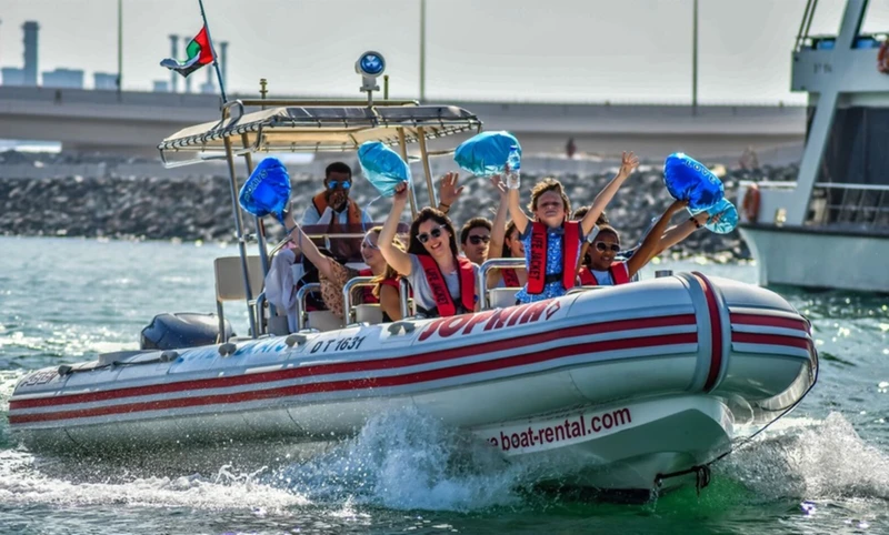 Романтика на волнах: прогулка без гида на «Лодке любви»