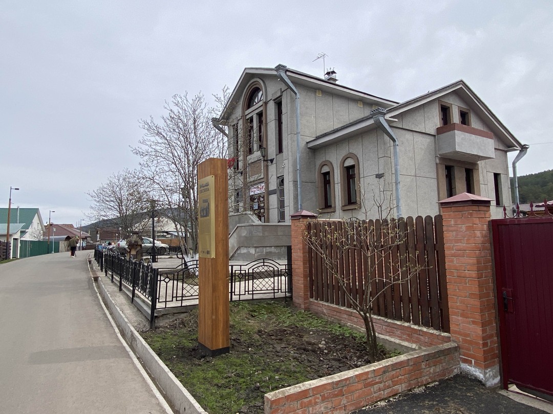 Гид Ирина и водитель Юрий - те люди, с которыми хорошо провести день на родине Астафьева!