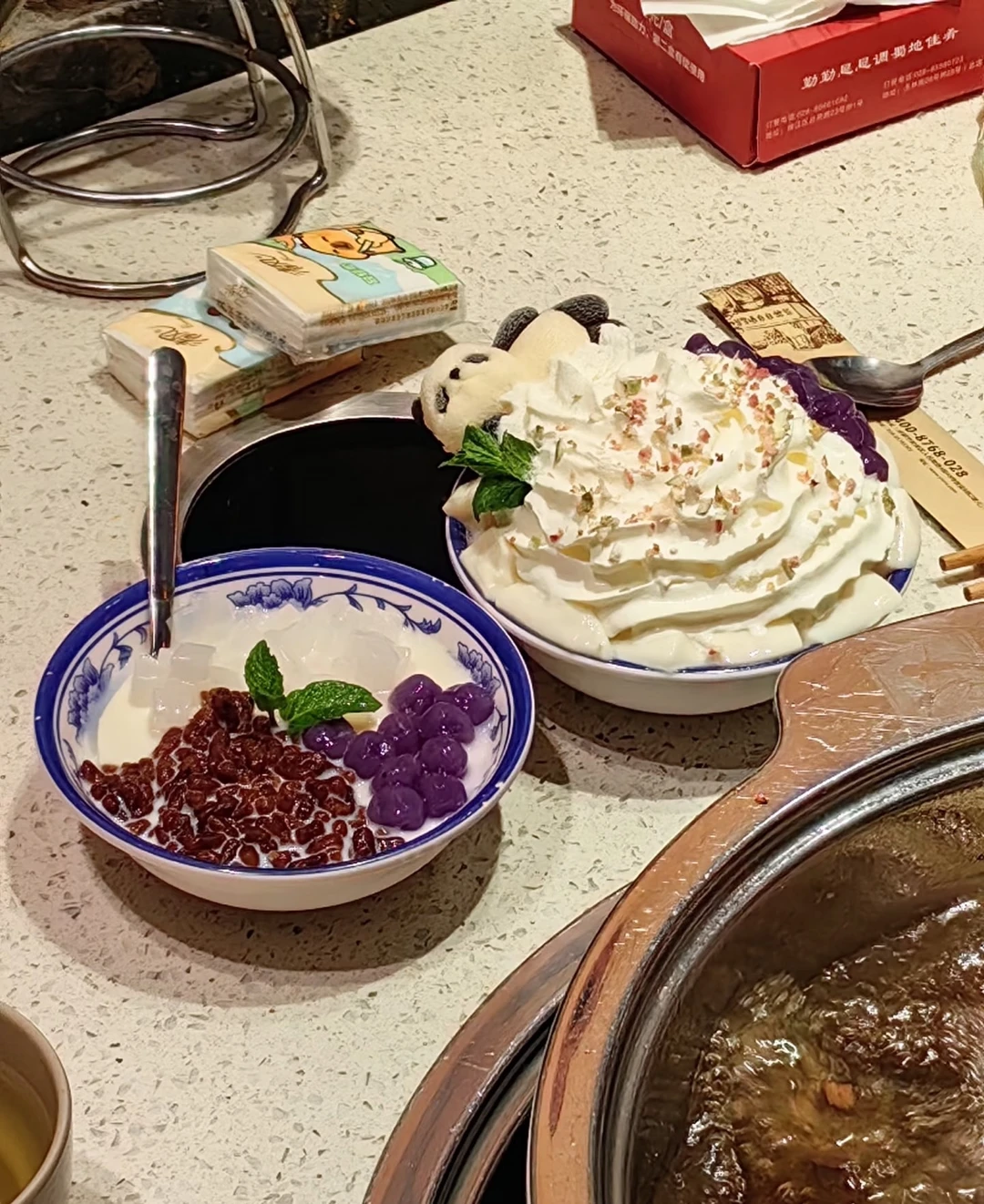 У нас была идеальная программа во время пересадки в Чэнду! У нас было всего около 10