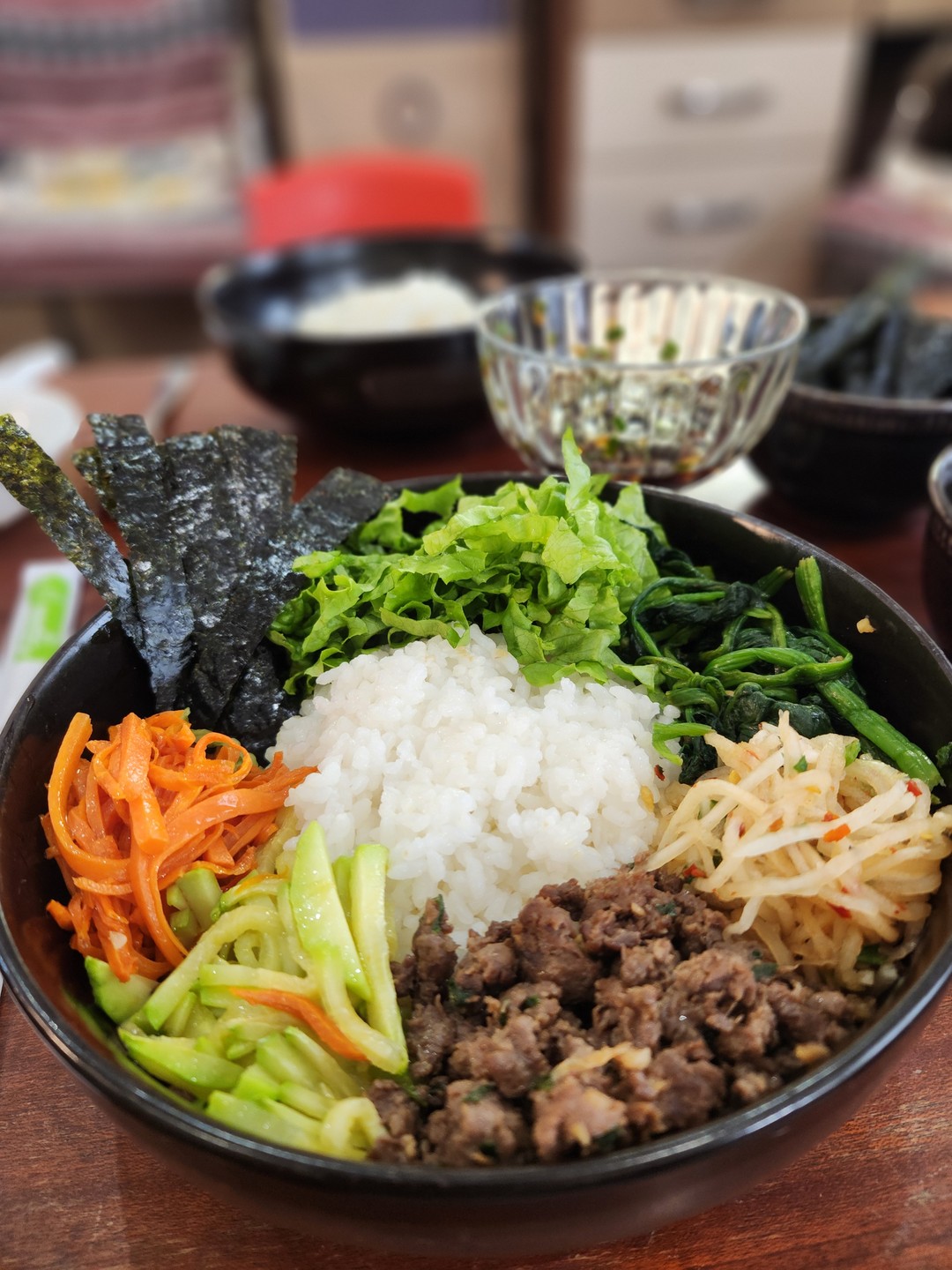 Почувствовать запах Кореи, попробовать ее на вкус, услышать историю одной Корейской семьи и стать её членом