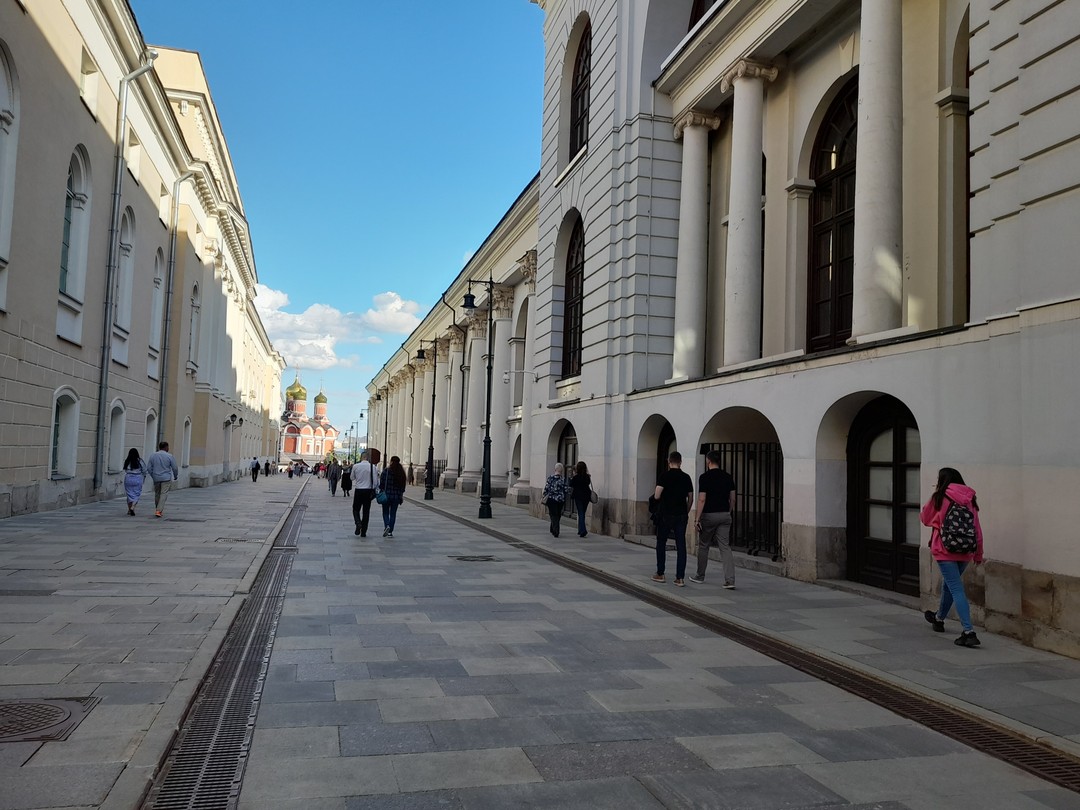 Москва: от уличных калачей до палат Романовых (Наталья)