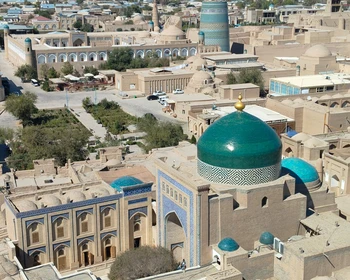 Экскурсия по Хиве: академия хорезмшаха Мамуна, дворец Таш-Хаули и средневековая тюрьма