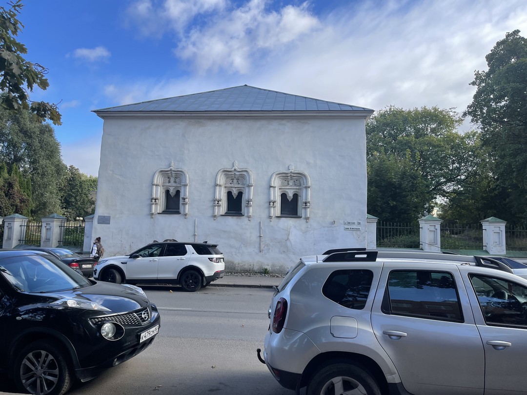 Экскурсию по губернскому городу нам провела Наталия. Отличный гид, с удовольствием прогулялись вместе с ней по