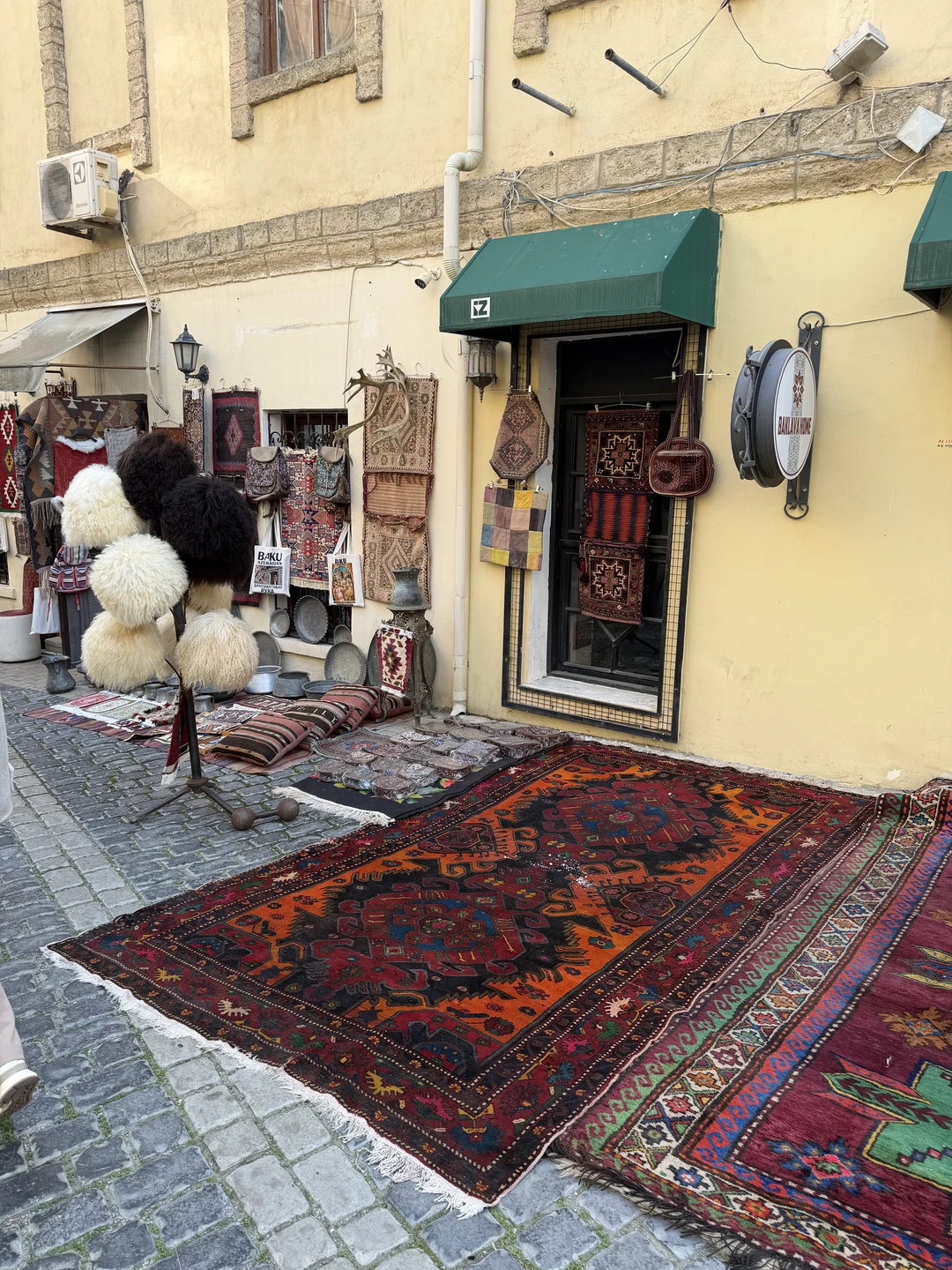 Вот стильный, тёплый и убедительный отзыв, который отлично передаёт ваше впечатление: