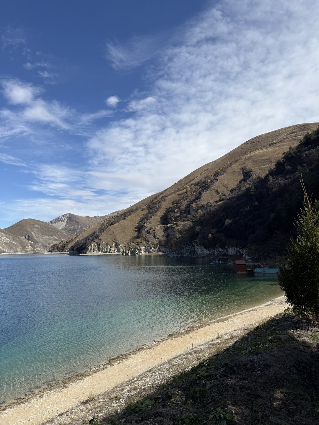 Хочу выразить огромную благодарность нашему гиду Муслиму за невероятную и незабываемую экскурсию по Чечне!