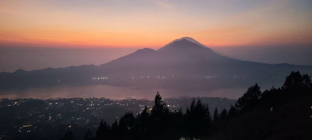 Готовились с женой к отпуску и увидели тур – 4 страны за 15 дней. Это же