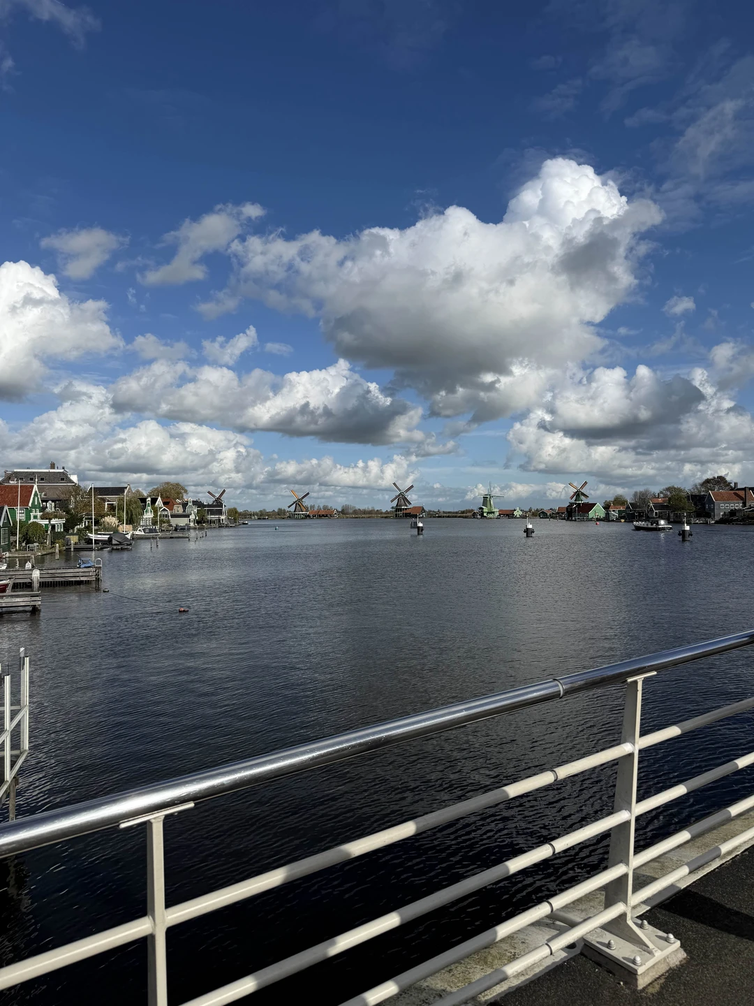 При желании можно совместить сразу несколько экскурсий -и везде Вы неизменно найдете друга, а не просто