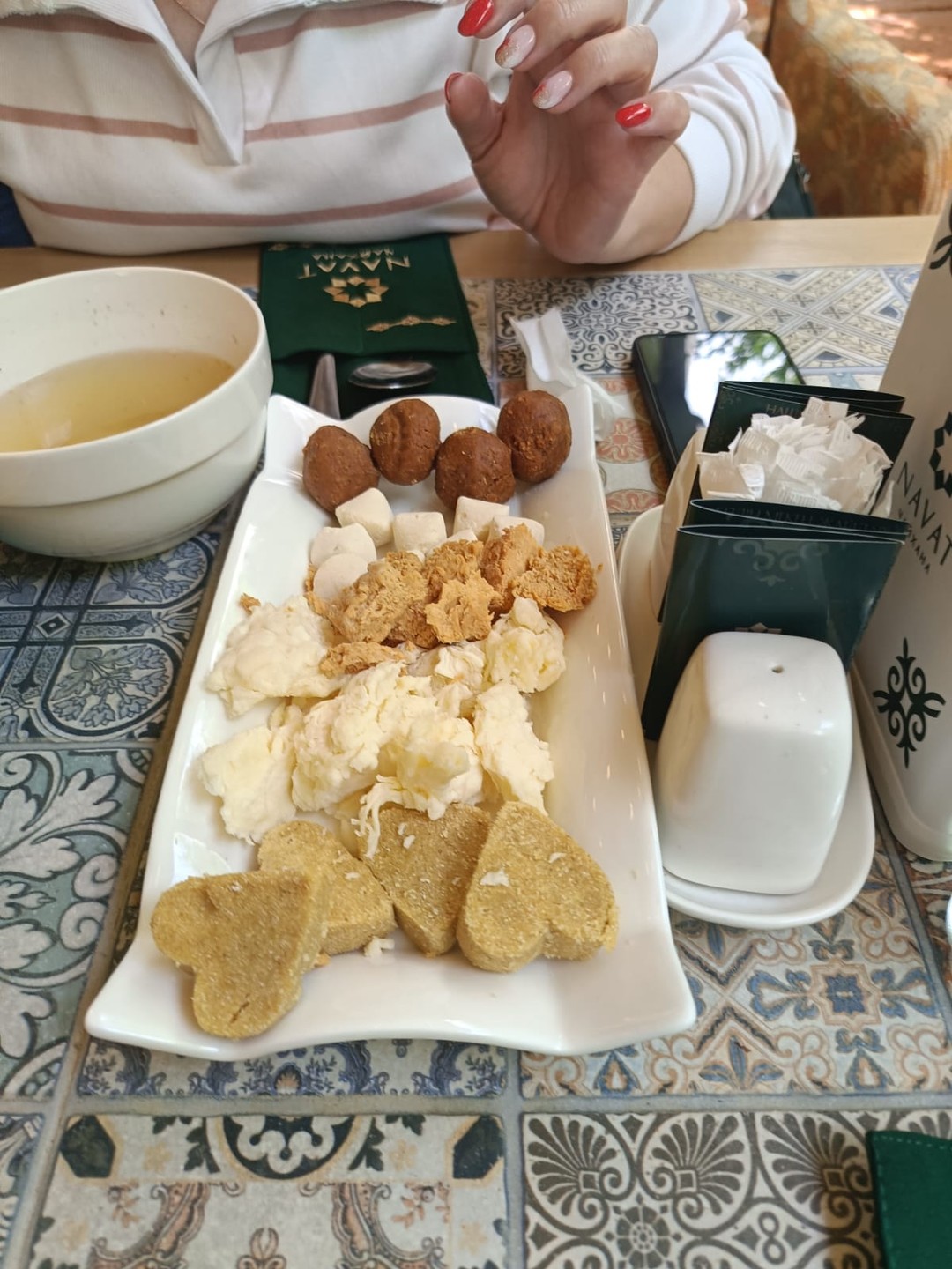 Экскурсия очень понравилась!!!! Интересная информация, очень вкусные кафешки! Очень понравился зелёный базар, первый раз попробовала конину!