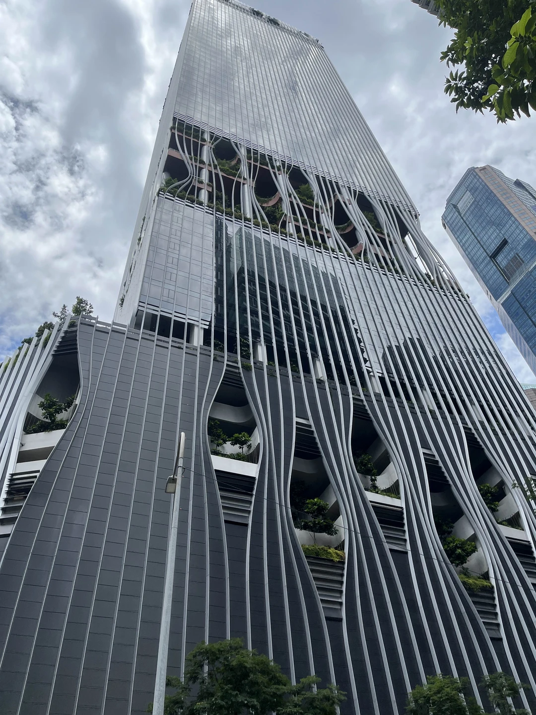 Прямо перед нашими глазами Ирине удалось сложить прекрасную мозаику с ярким обликом этого уникального города-государства Сингапур