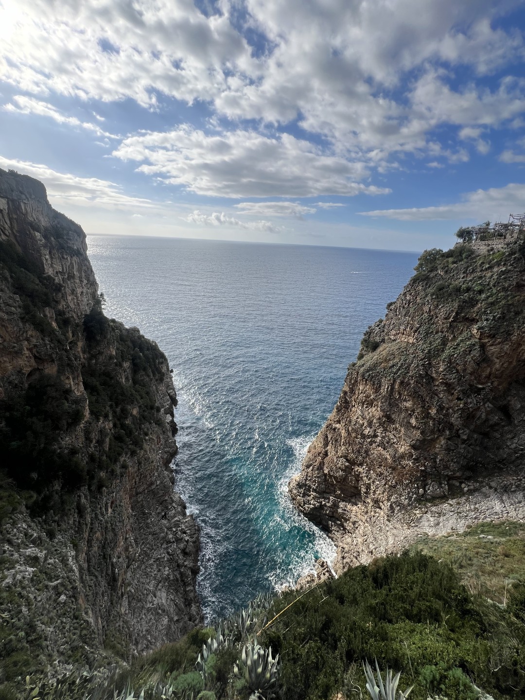 Восхитительный день с Алиной! Её увлекательные рассказы сделали наш полный дневной тур по Позитано, Амальфи, Атрани