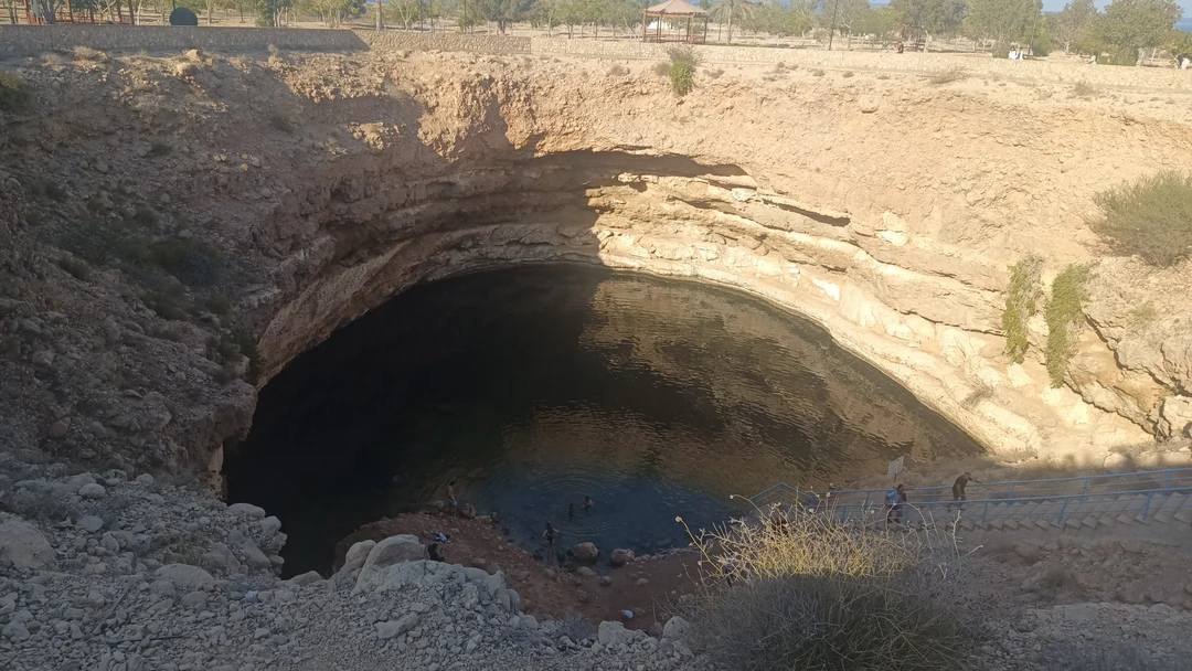 Большое спасибо гиду Марине! Очень интересное путешествие. Уважительное и заботливое отношение к туристам. Узнал много информации