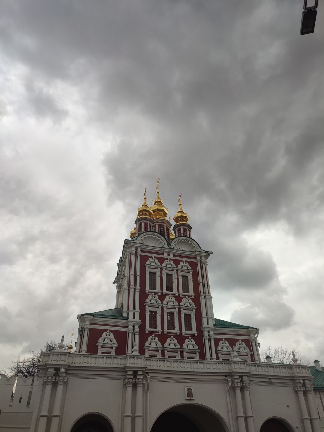 Новодевичий некрополь: постояльцы и их истории (Лика)