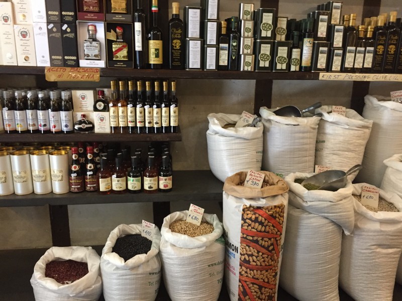 Натуральное вино и мост Дьявола в неизведанной Лукке