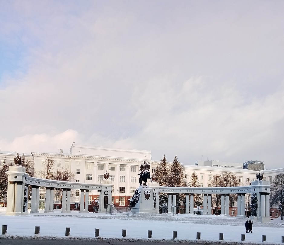 Были на экскурсии 5 января.