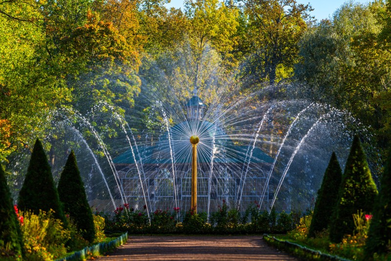 Фото 8 - Из Санкт-Петербурга в Петергоф и Кронштадт: 2 города за 1 день