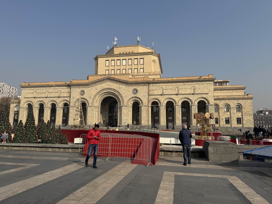 Прекрасная прогулка, Софья отличный собеседник и обладает глубокими знаниями! С ней комфортно общаться!