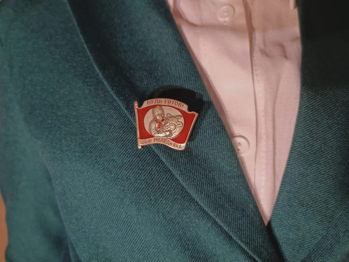 Мастер-класс «Первый пионерский значок» (4/9)