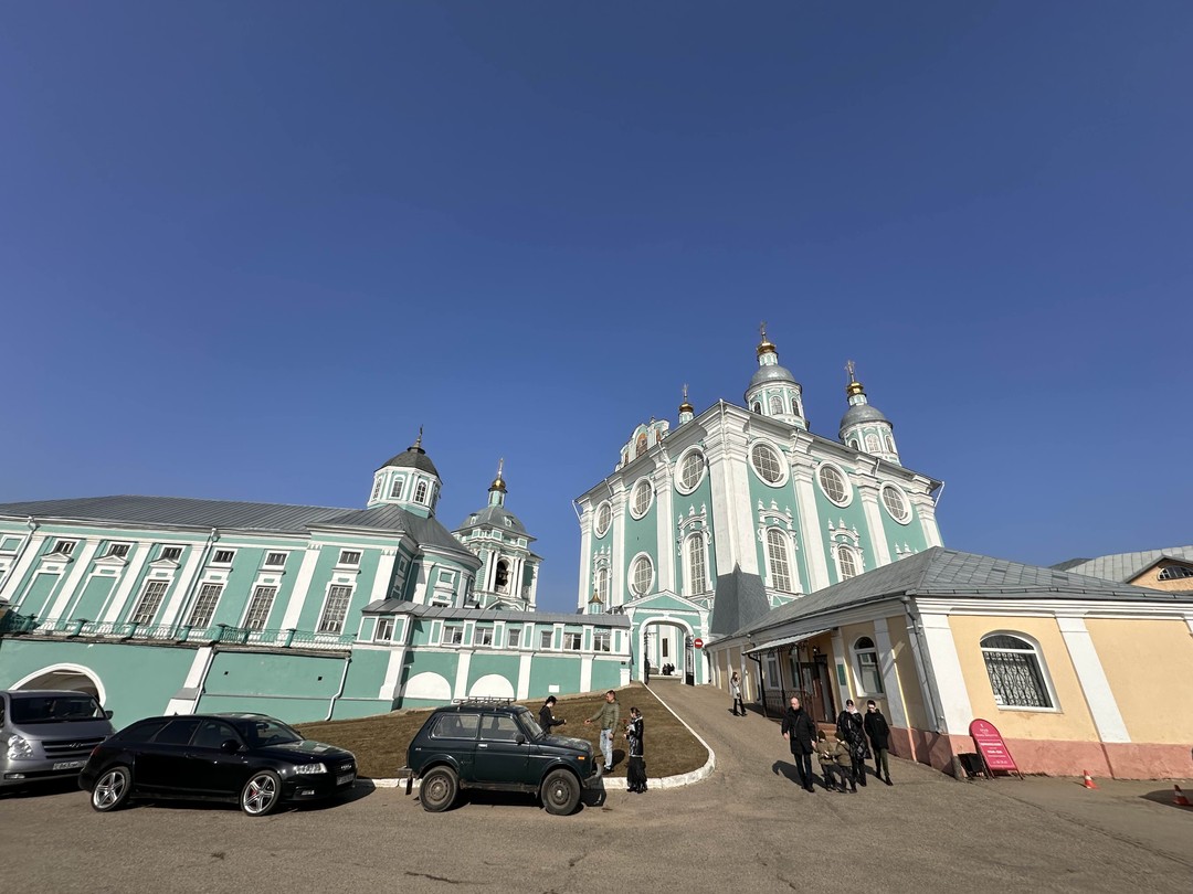 Совершенно потрясающая экскурсия! Наталья замечательный рассказчик, терпеливая, спокойная, отвечает на все вопросы, сама много и подробно