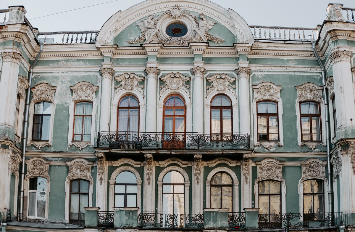 Фото 2 - Экскурсия: "Прогулка по Литейной слободе: символы, истории, интриги"